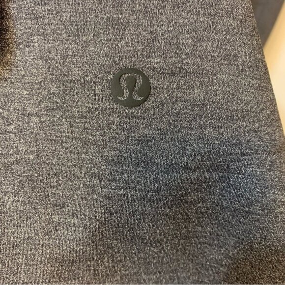 Lululemon On The Fly Pant Heathered Black 28” Size 4 - Picture 7 of 10